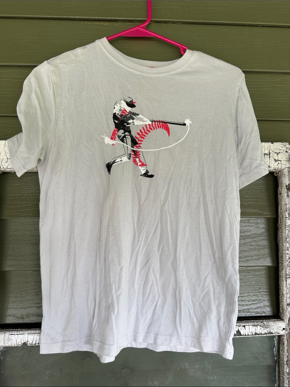 Xersion White Short Sleeve Baseball Graphic Tee with Red & Black Accents